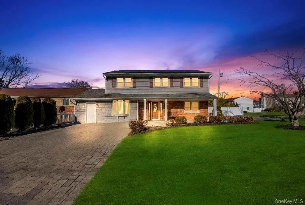 3 Avelaine Court, Babylon
