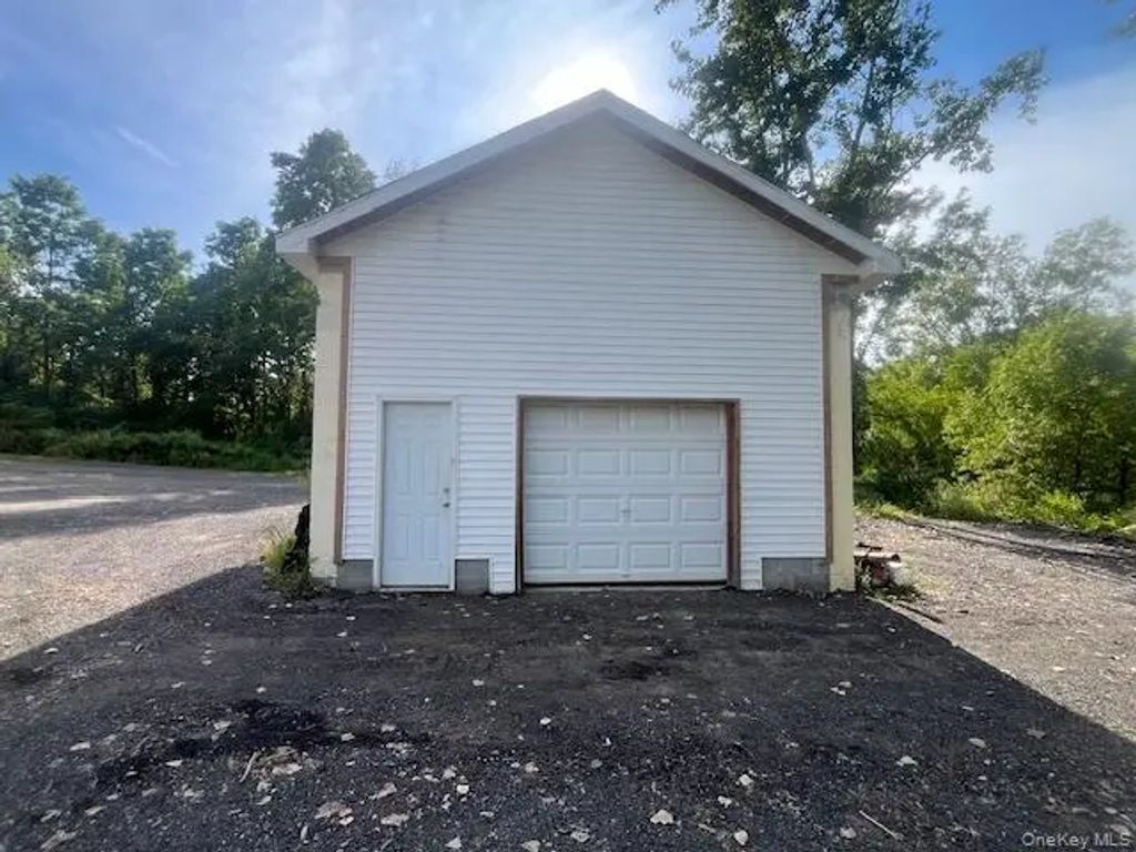 275 Emans Road # Garage, Lagrangeville
