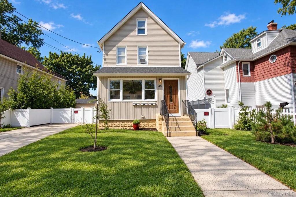 45 Lynbrook Avenue # 1, Lynbrook