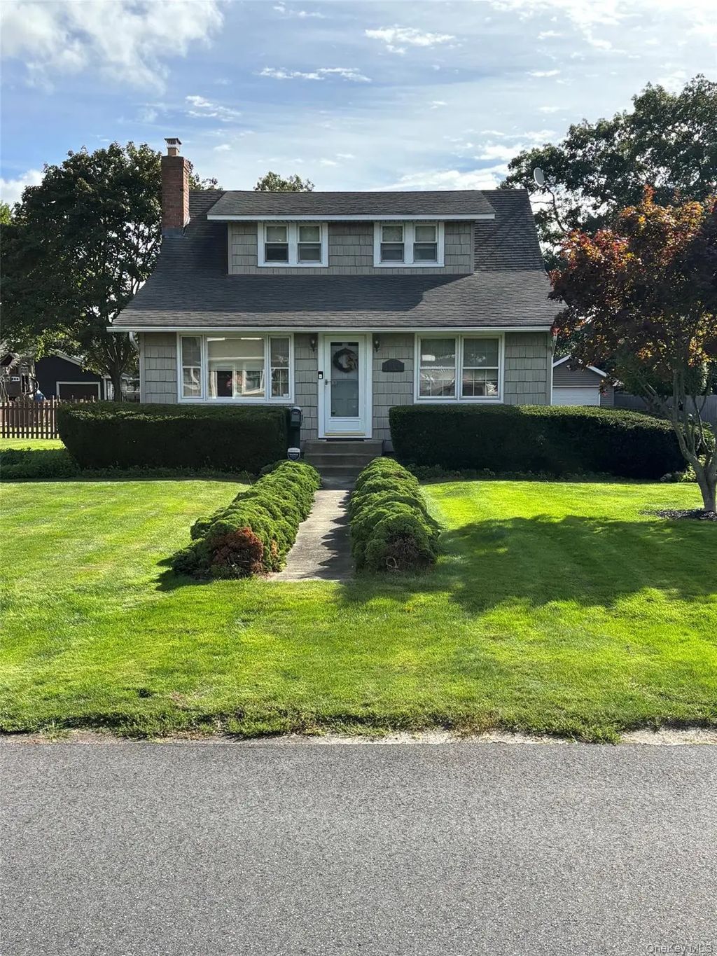 515 Gillette Avenue, Bayport
