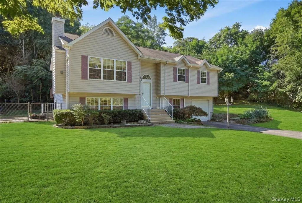 701 Park Avenue, Huntington