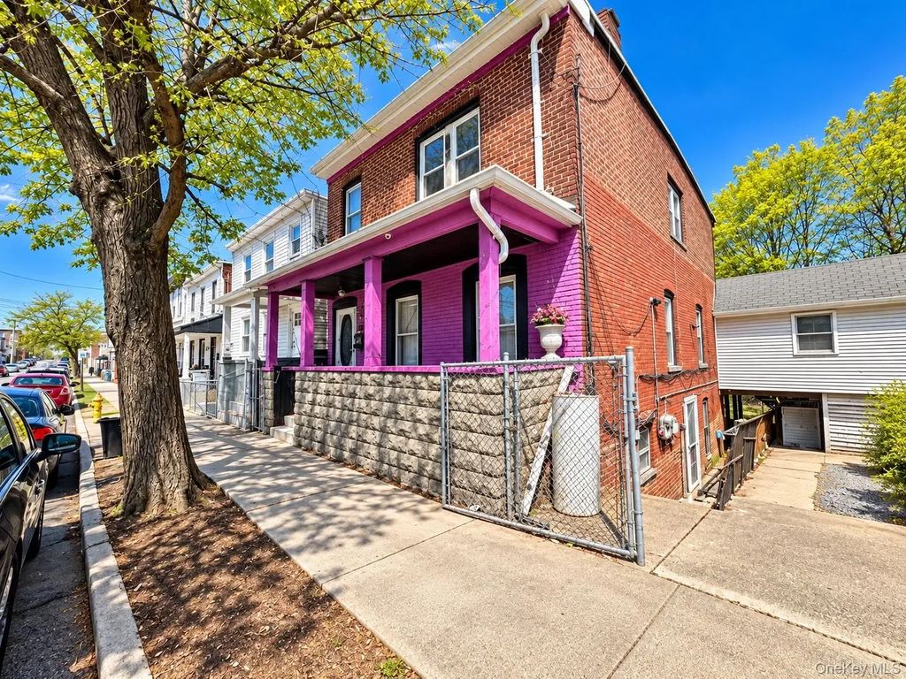 26 Hasbrouck Street, Newburgh