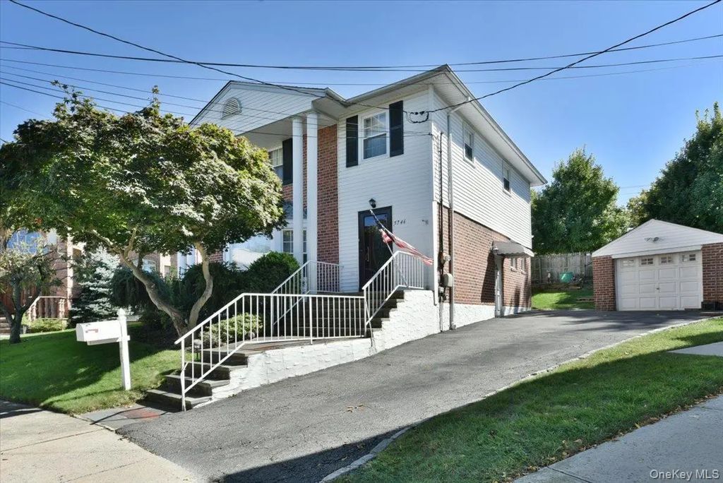 57-46 262nd Street, Little Neck
