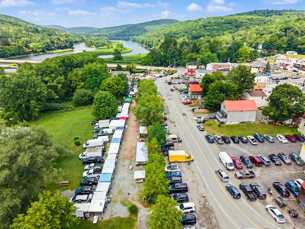 33 Lower Main Street, Callicoon