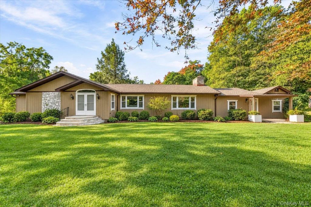 401 Ruskey Lane, Hyde Park