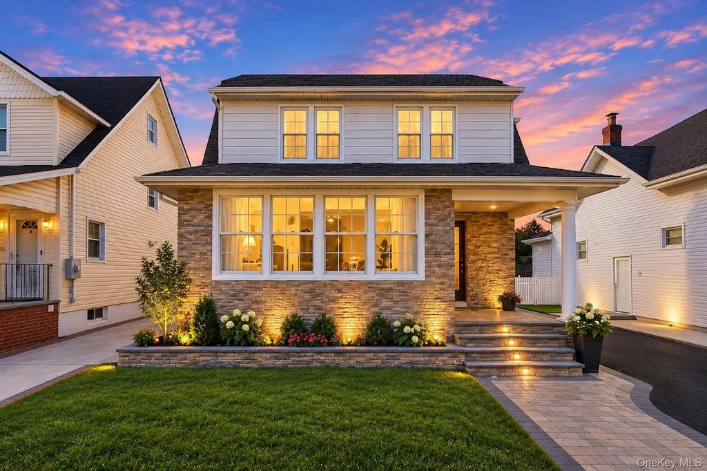 2913 Davis Street, Oceanside