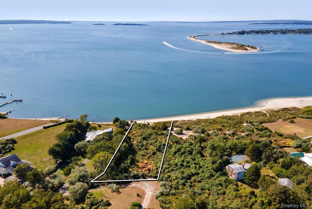 14b Heron Lane, Shelter Island