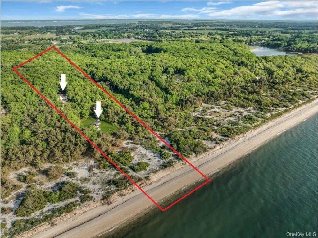 3645 And 3651 Soundview Avenue, Peconic