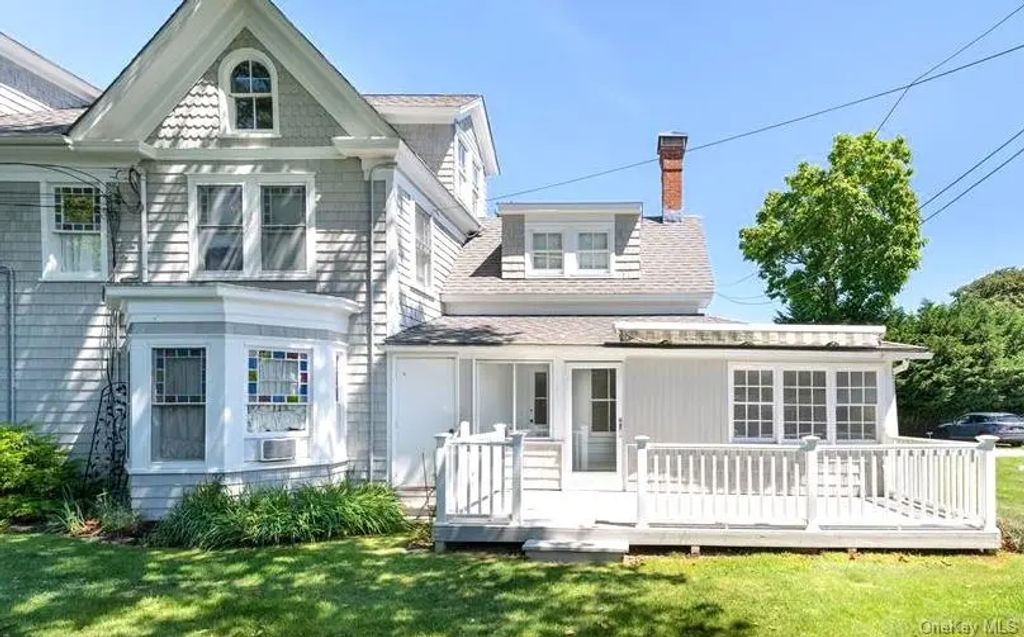 46 Rampasture # 3, Hampton Bays