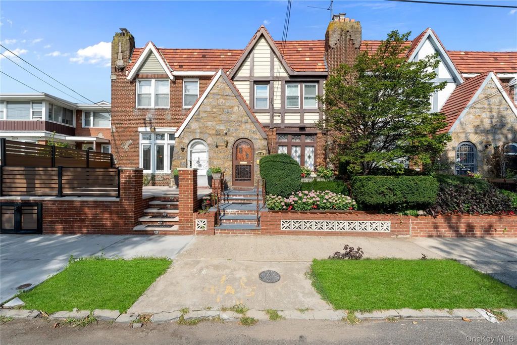 13508 228th Street, Laurelton