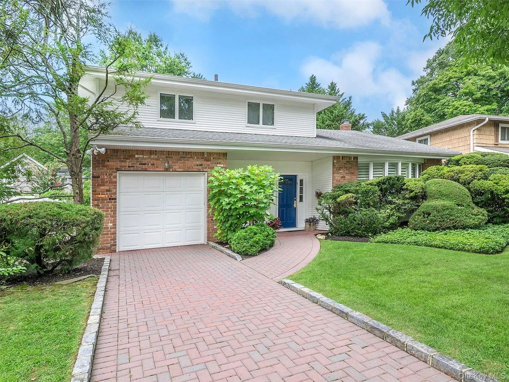 45 Driftwood Drive, Port Washington