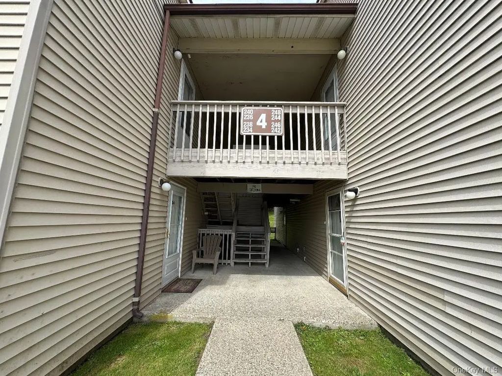248 Concord Lane, Middletown