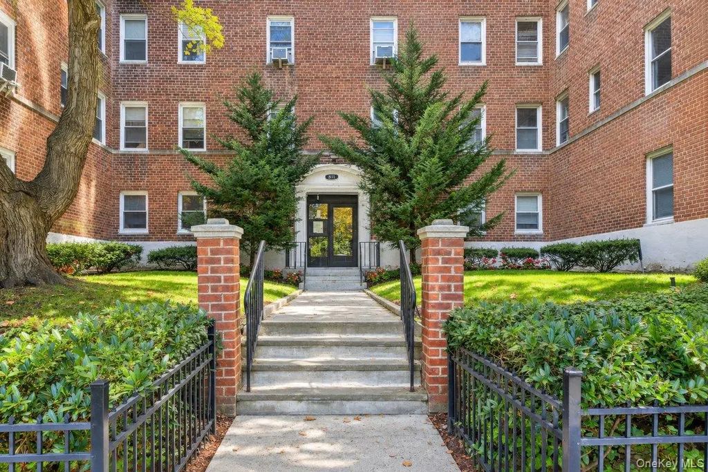 811 Bronx River Road # 3h, Bronxville