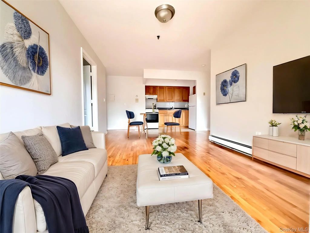 5811 84th Place, Middle Village