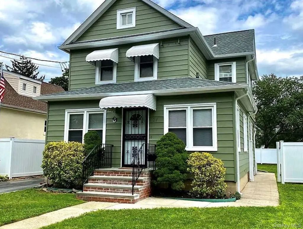 21 Duane Street, Farmingdale