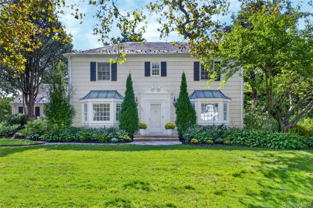602 Park Avenue, Manhasset