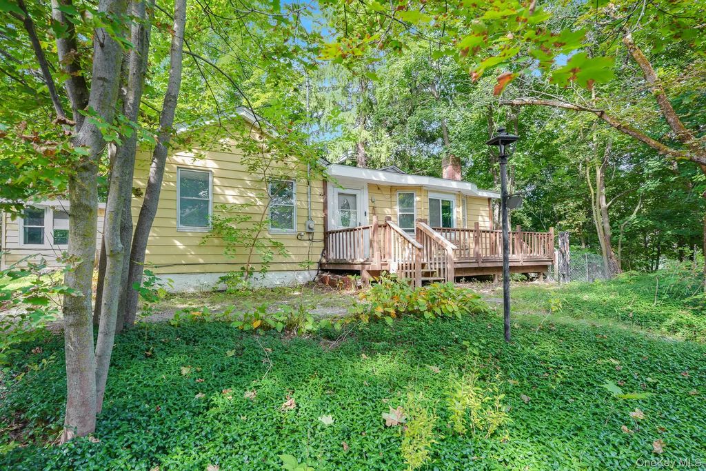 220 South Street, Marlboro