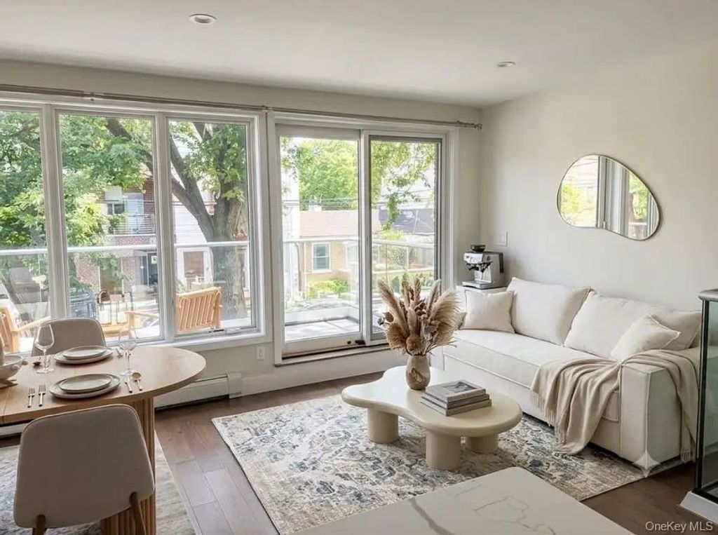 19-25 22nd Rd, Astoria