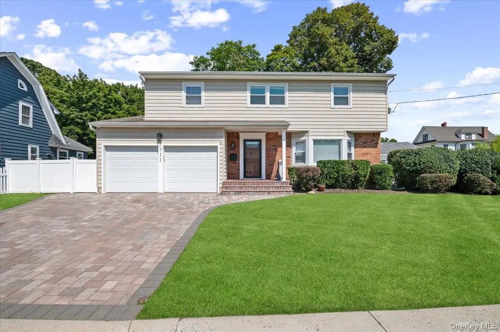 711 Koelbel Court, Baldwin