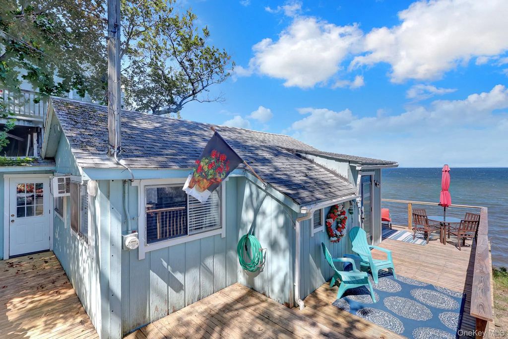 36 Beach Hill Drive, Baiting Hollow