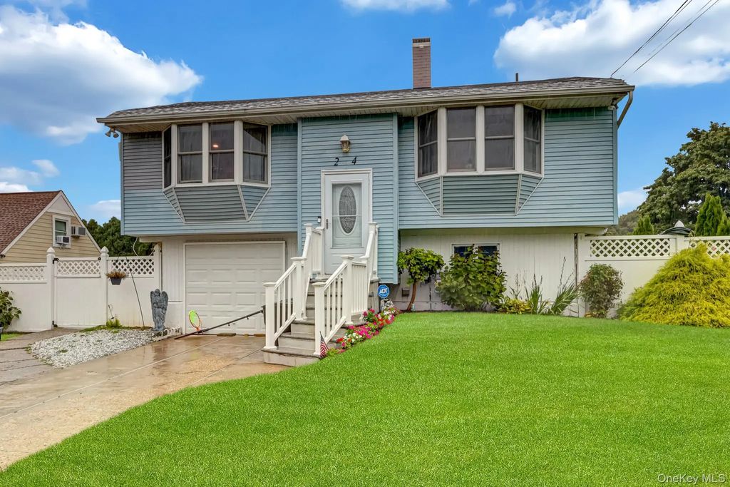 24 Charter Road, Selden