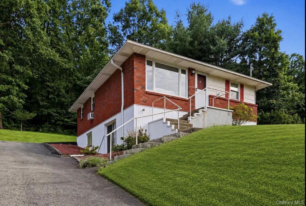 80 Greenwood Drive, Beacon