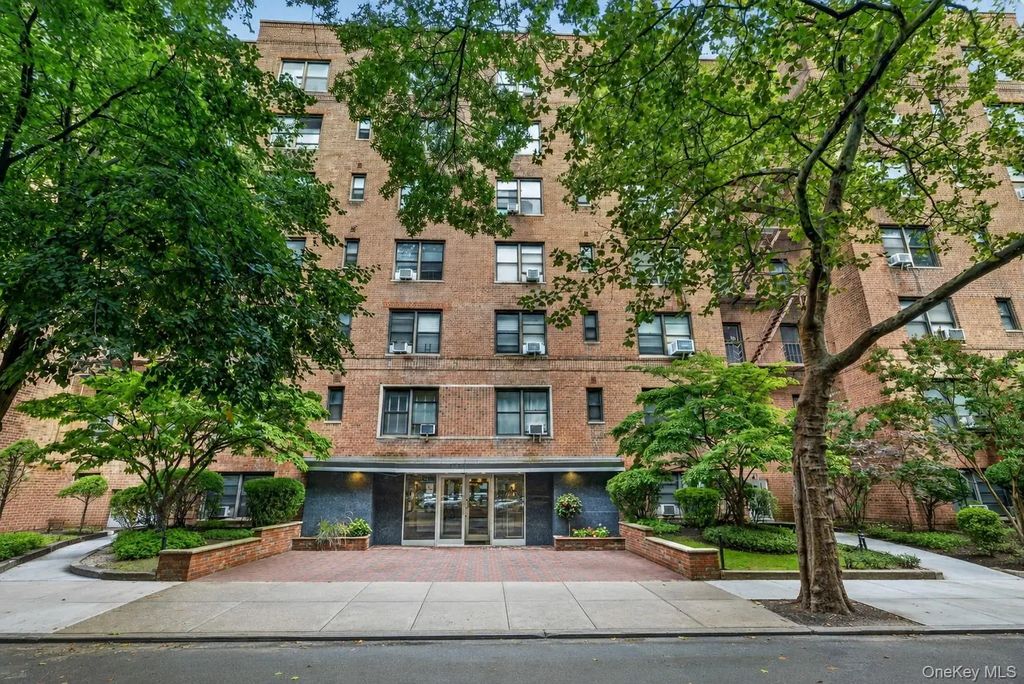 110-45 71st Road # 7e, Forest Hills