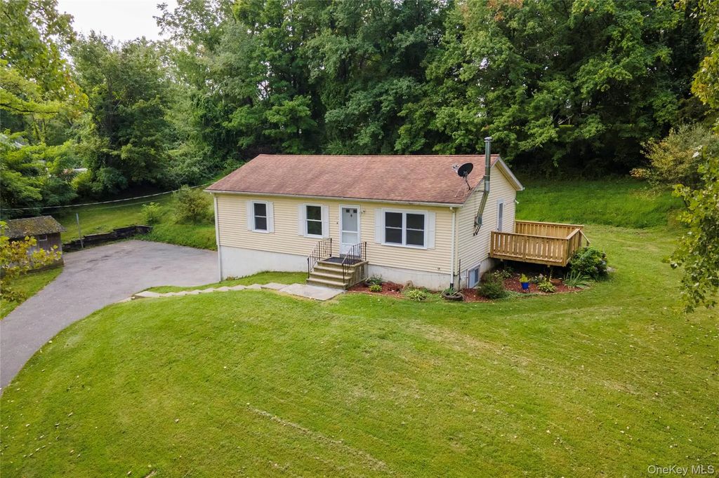 158 Stagecoach Pass, Stormville
