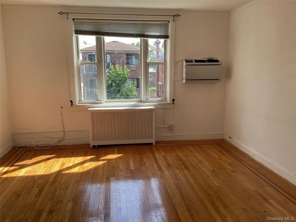 6124 169th Street, Fresh Meadows