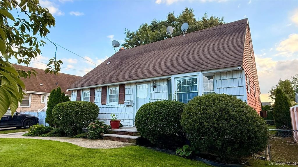 212 Ethel Street, Valley Stream