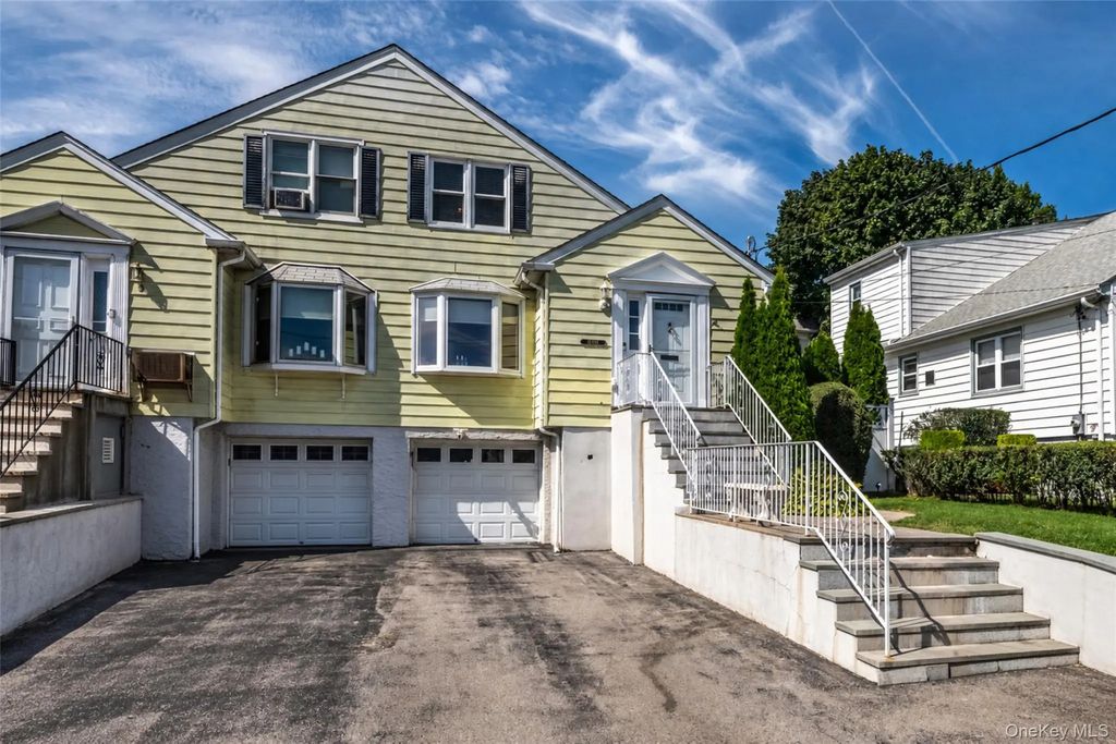 7 Ronalds Avenue, New Rochelle
