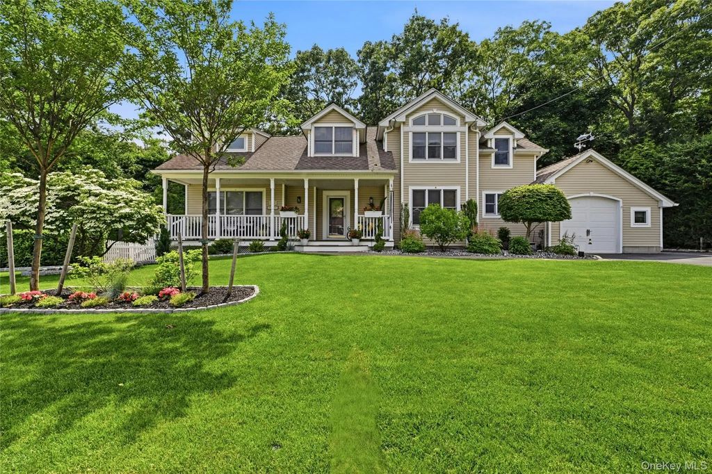 136 Mccarthy, Great River