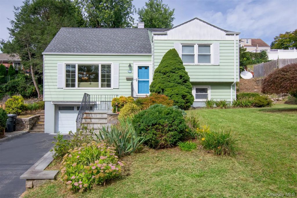 27 White Plains Avenue, West Harrison