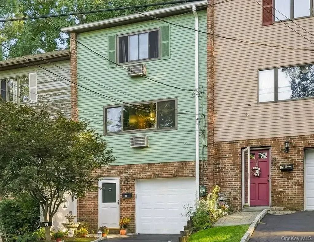 17 Pemart Avenue, Peekskill