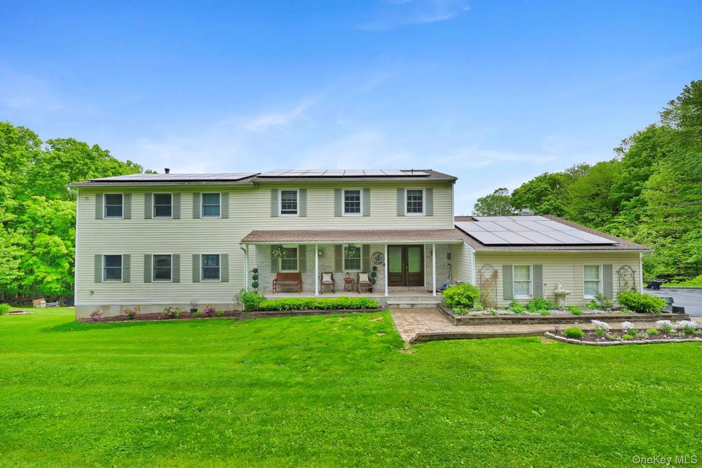76 Eleanor Drive, Mahopac
