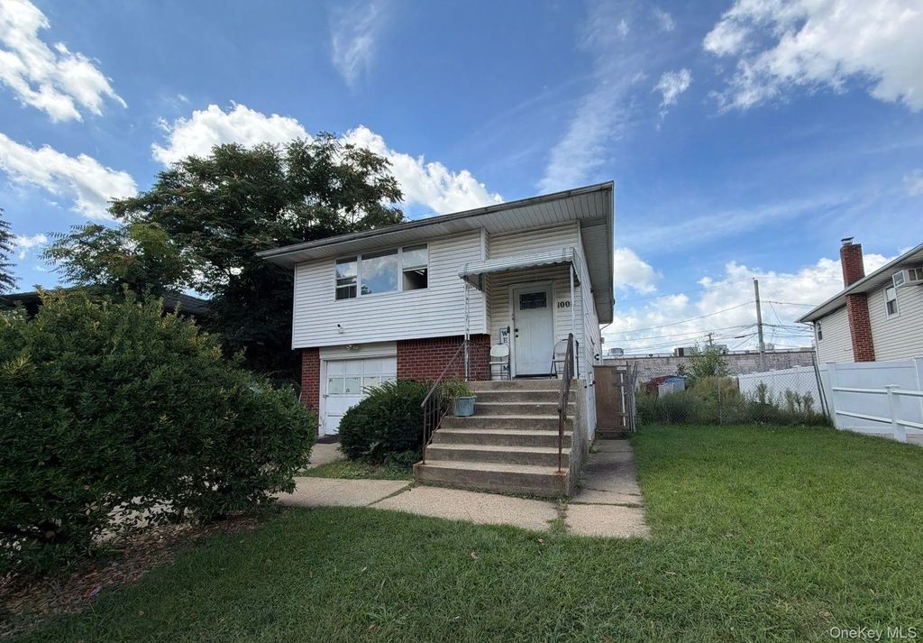 1008 Ditmas Avenue, Uniondale