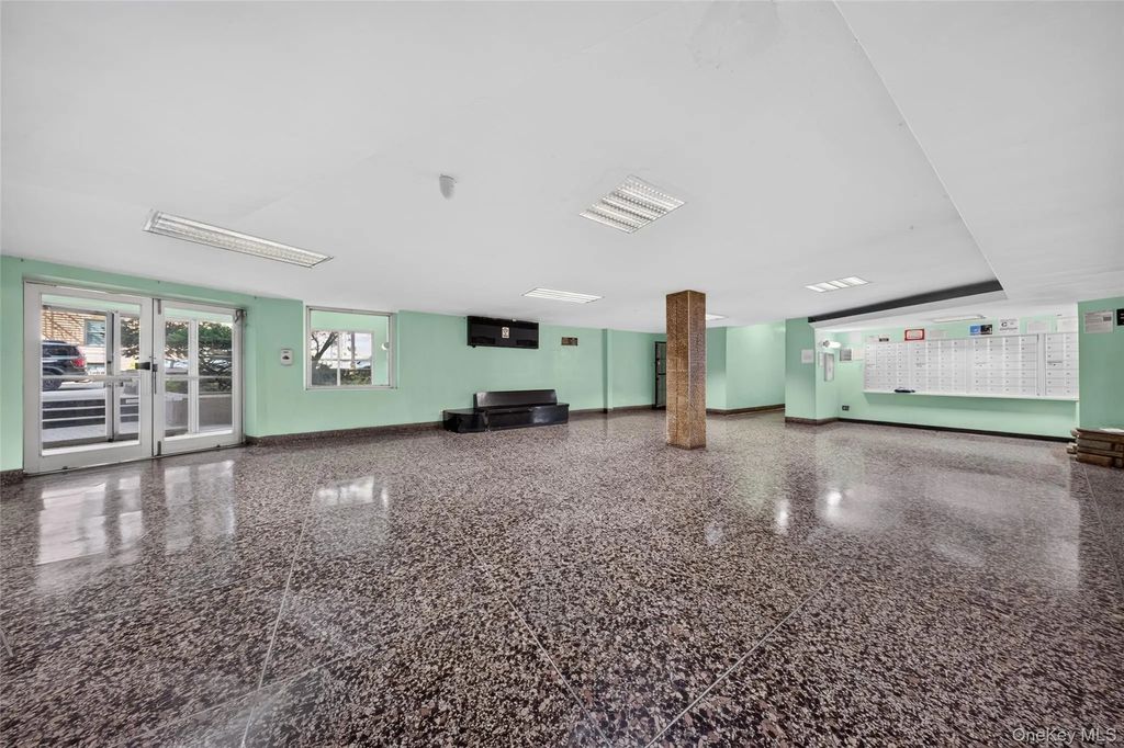 42-25 80th Street # #3r, Elmhurst