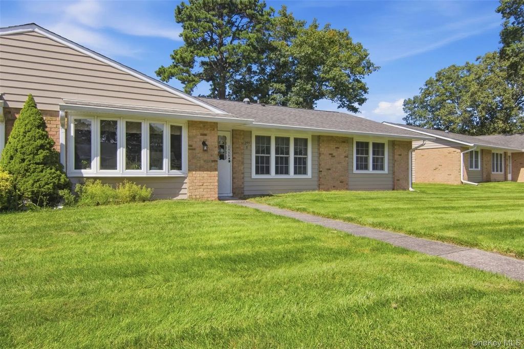 299 Cardiff Court # B, Ridge
