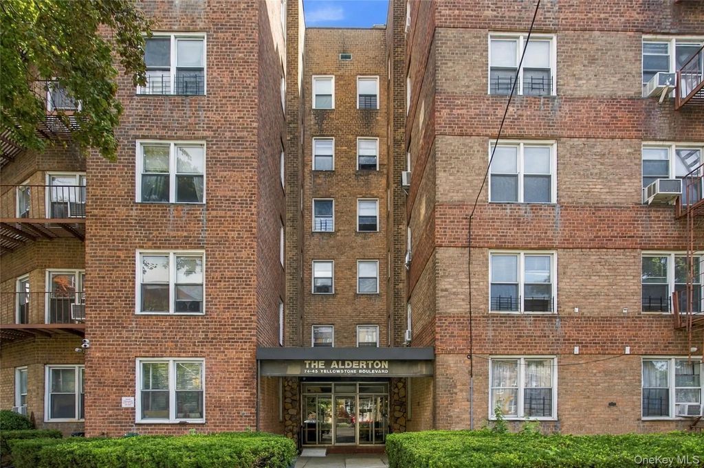 74-45 Yellowstone Boulevard # 4g, Rego Park