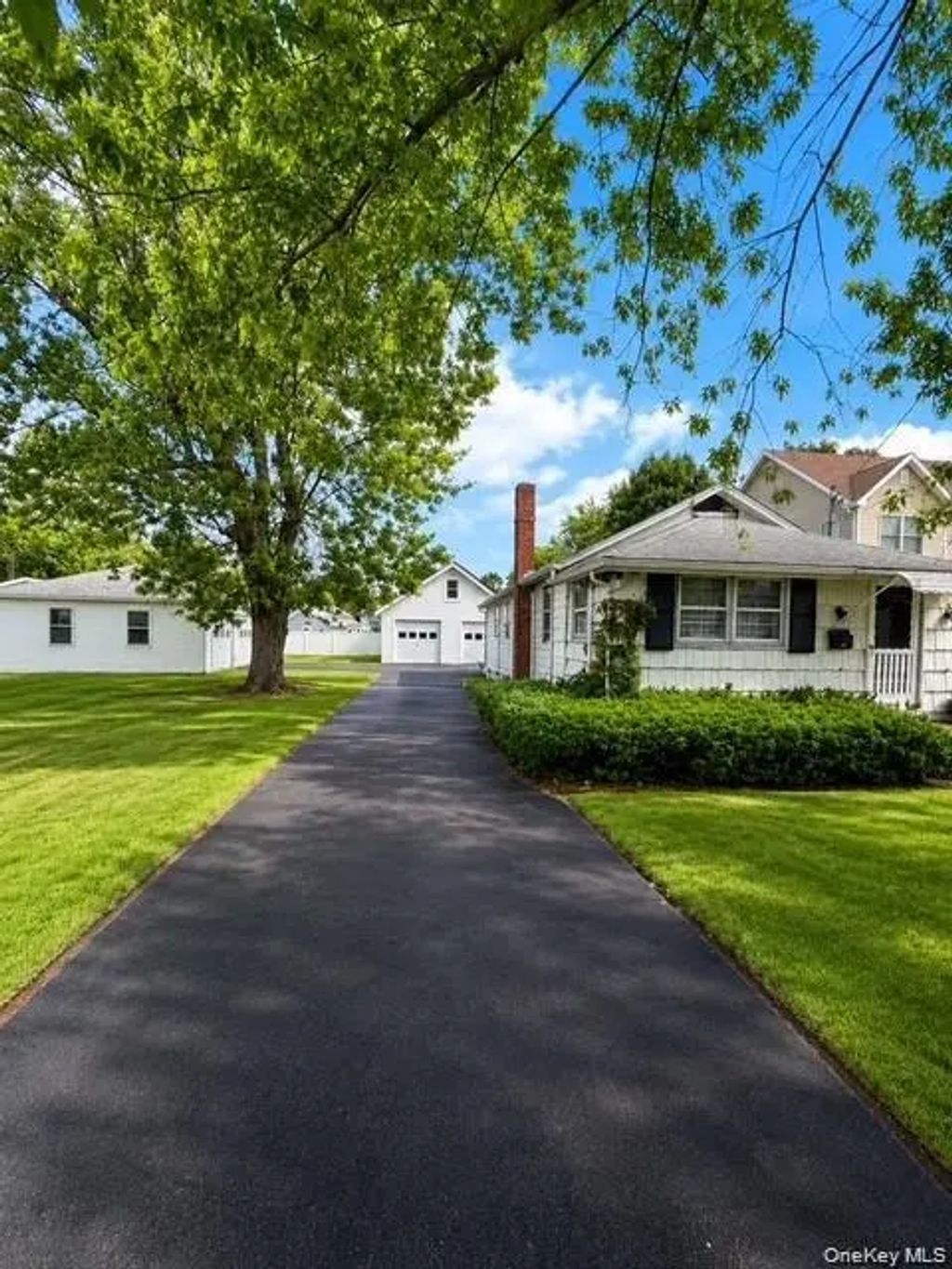 39 Cleveland Street, Patchogue