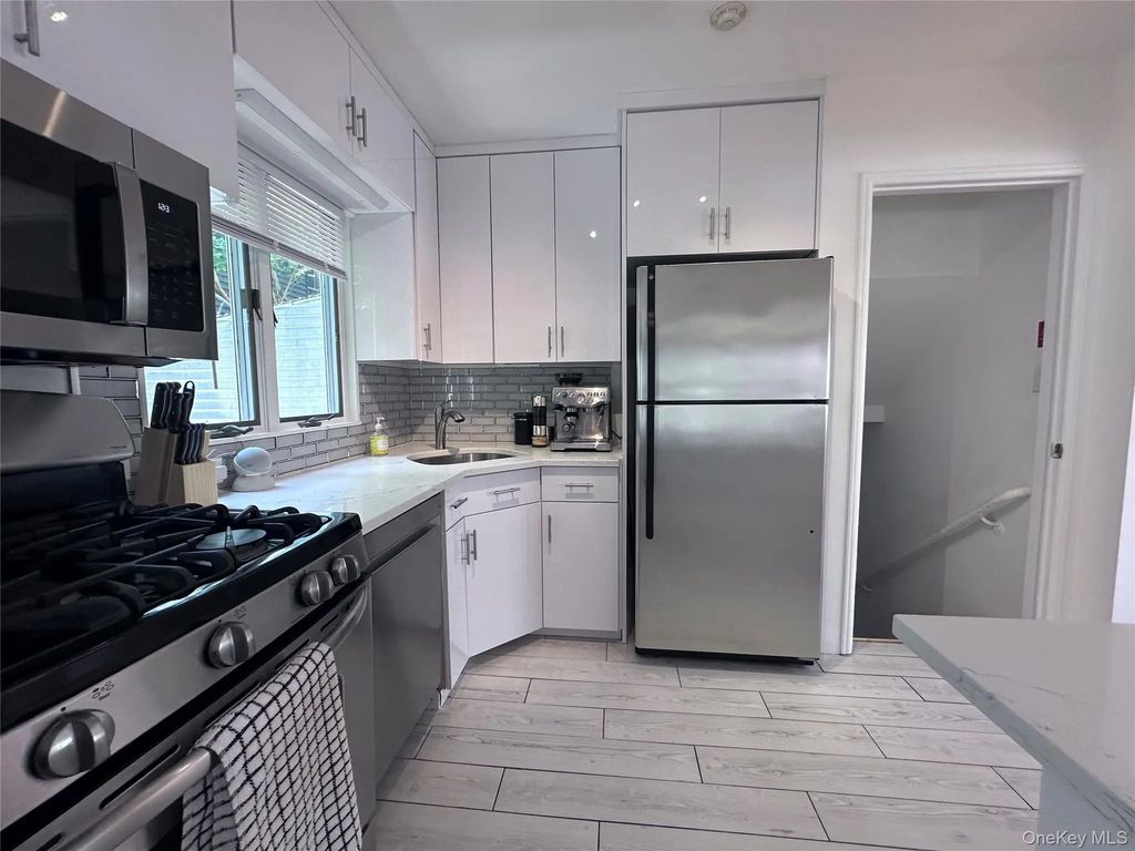 414 E Chester Street, Long Beach