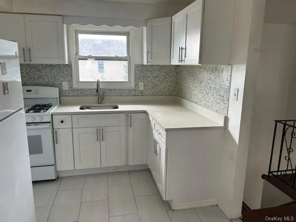 10425 215th Street, Queens Village