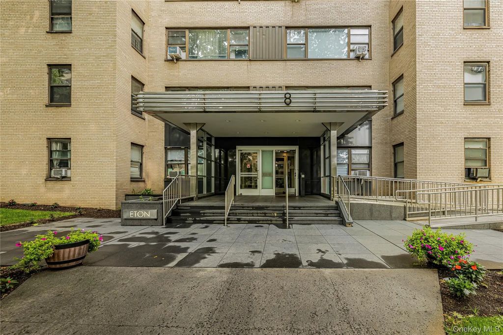 8 Fordham Oval # 16b, Bronx