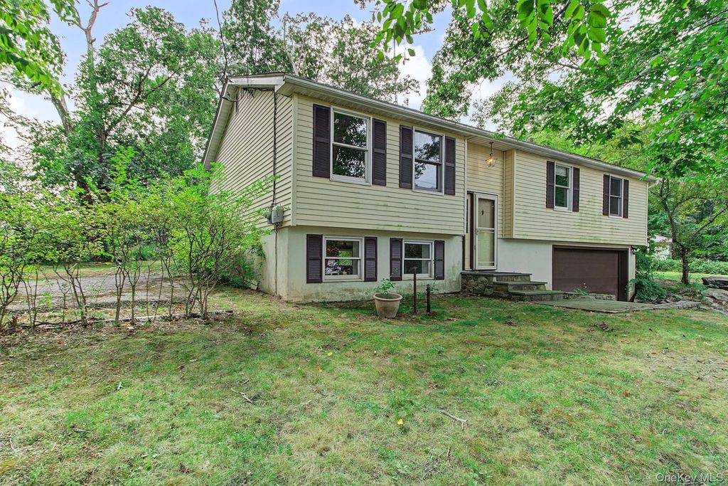 47 Jean Drive, Cortlandt Manor