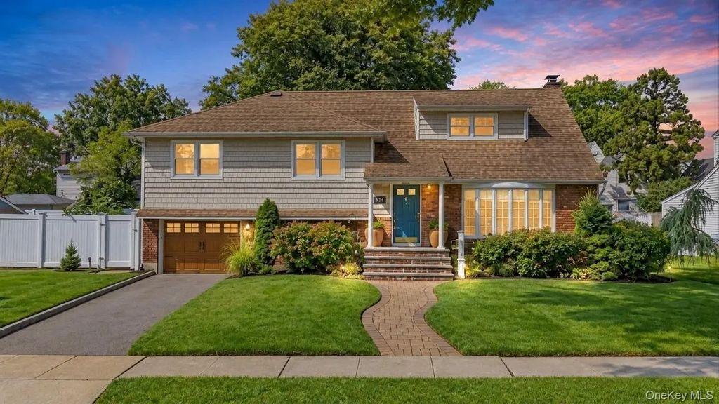 2684 Howell Street, Baldwin