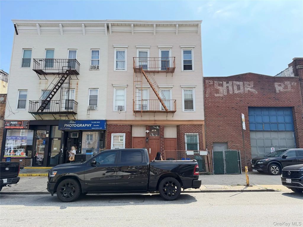 22-19 Steinway Street, Astoria