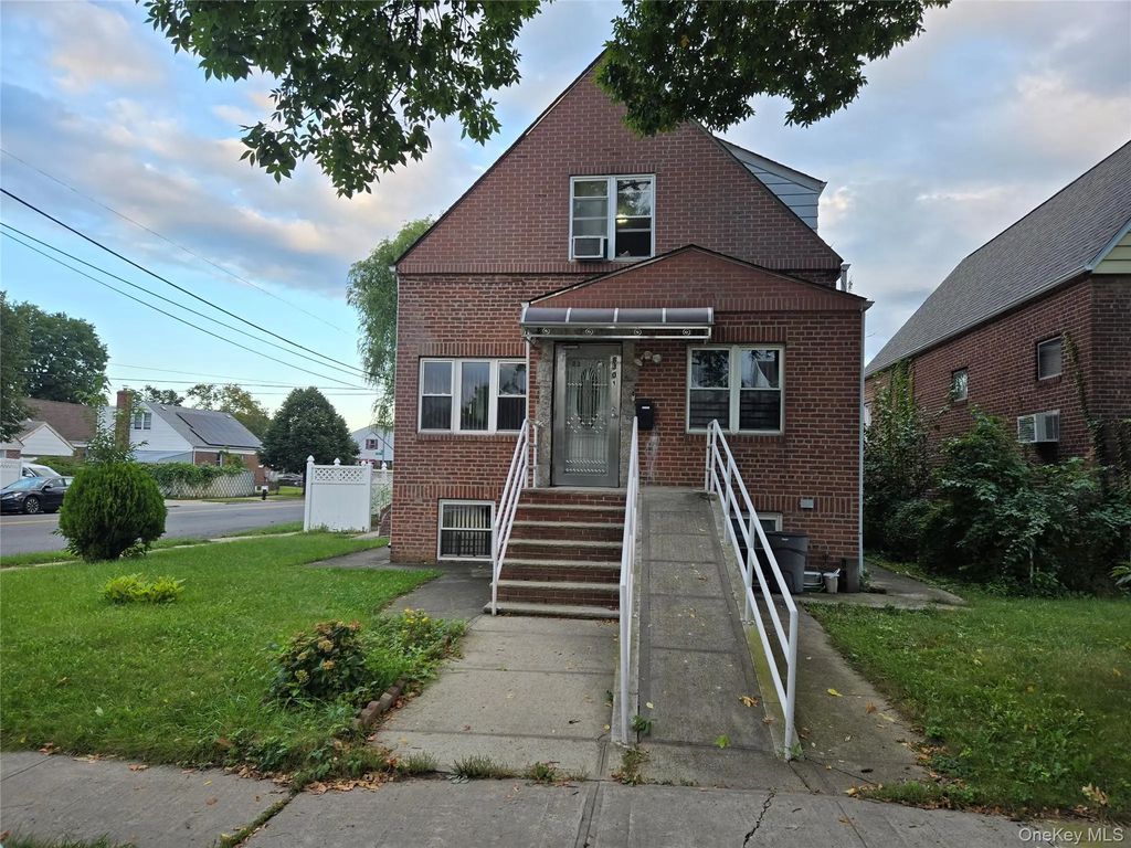 8301 247th Street, Bellerose