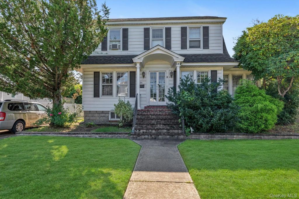 34 Kingsland Place, Babylon