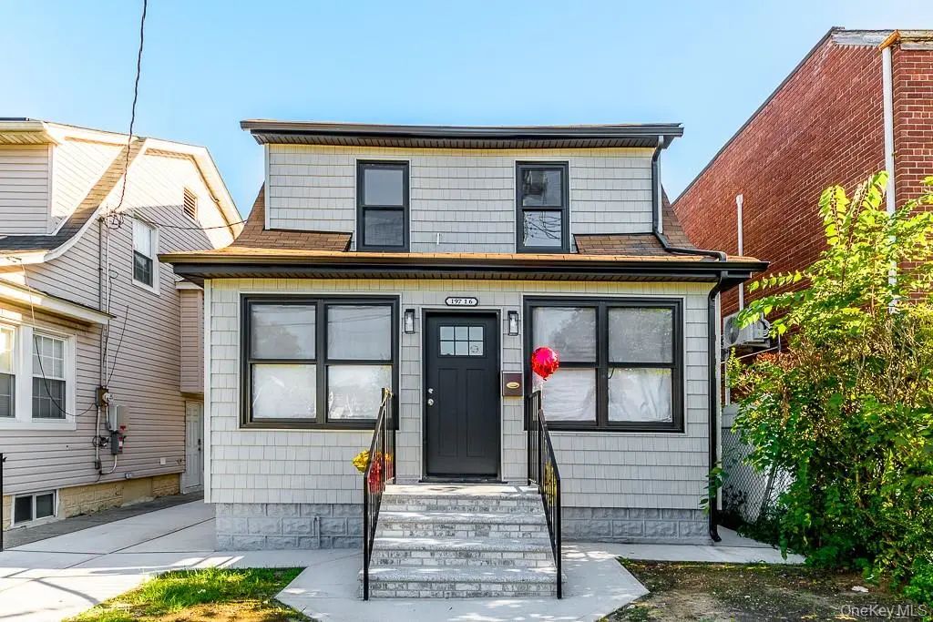 19716 Linden Boulevard, Saint Albans