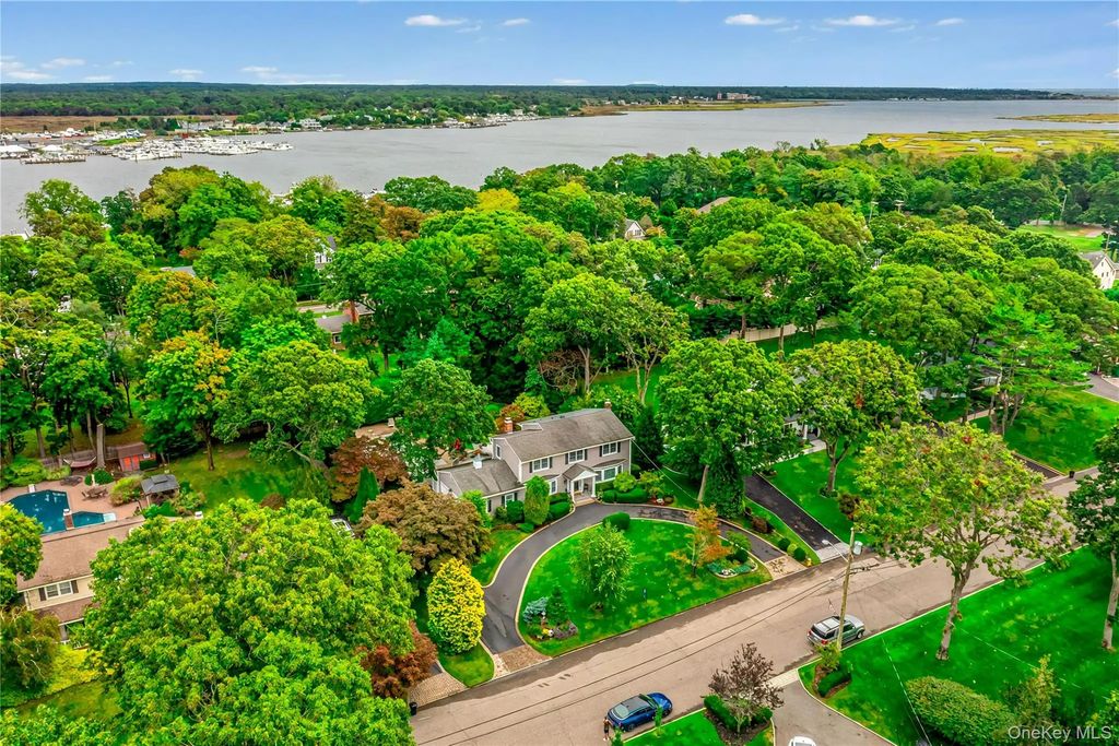 81 Widgeon Court, Great River